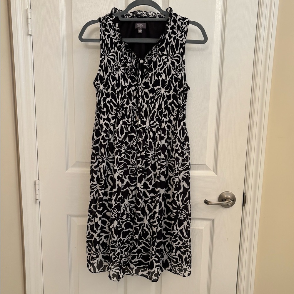 Black and White Sleeveless Dress